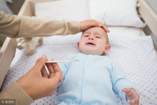 孩子发热抽搐,妈妈的这种做法会损害宝宝身体