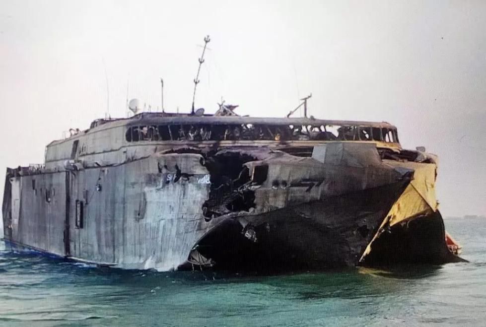 胡塞武装击毁一艘阿联酋军舰 沙特出动战机空