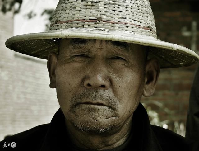 下岗工人能提前领取退休金吗?不能提前退休有