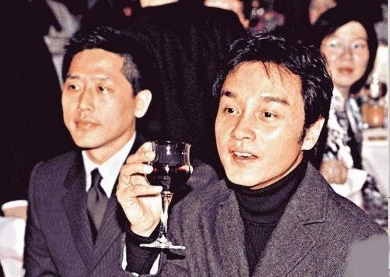 他与张国荣有一种说不清,道不明的关系,但终生为他守墓未结婚!