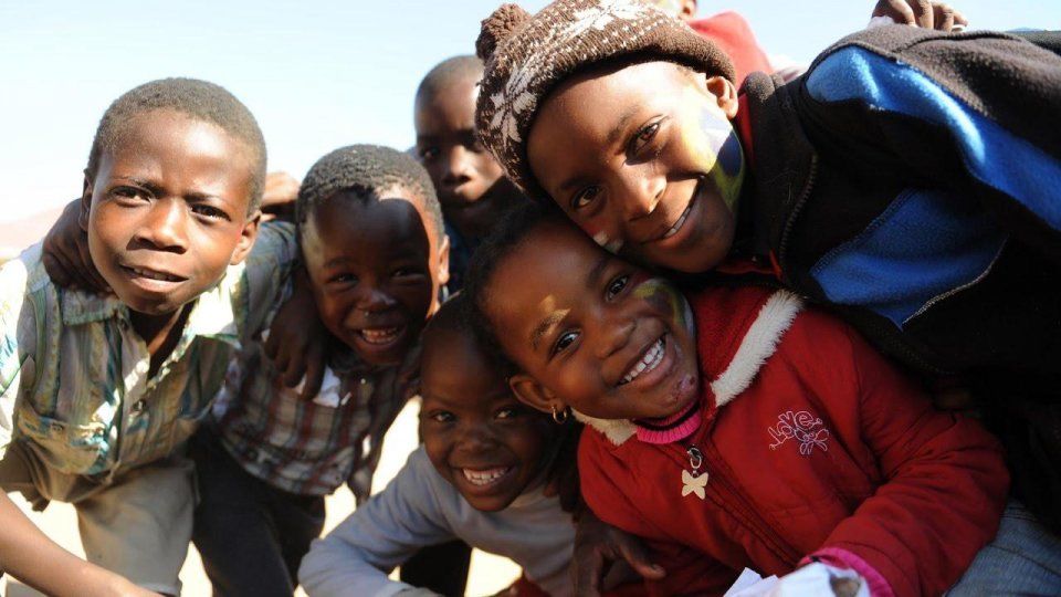 南非的时候,首先受影响的却是莱索托的钻石出口渠道,而此时的印度人和