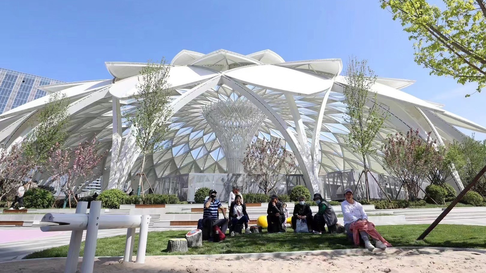 北京超极合生汇试营业!昌平区商务局全力做好服务保障 北京超极合生汇试营业!昌平区商务局全力做好服务保障