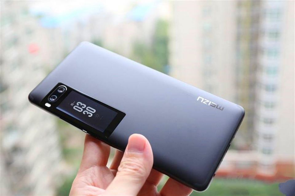 最火的几款手机,价格跌至赔钱价,深受吃鸡学