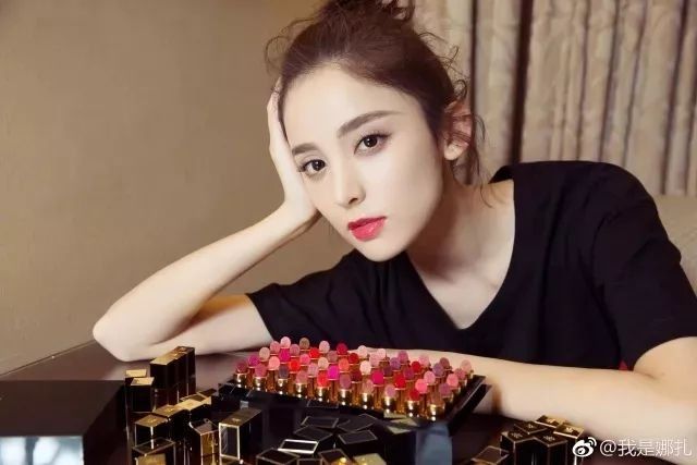 女明星的日常有多壕?张雨绮刚上小红书,就推荐