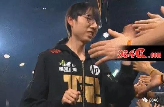 LOL-MSI季中赛RNG小组赛大家评:Uzi超神 阿让