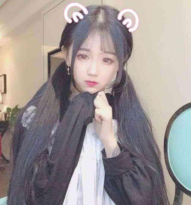 快手网红杨清柠再被扒,晒照秀纹身 网友:看位