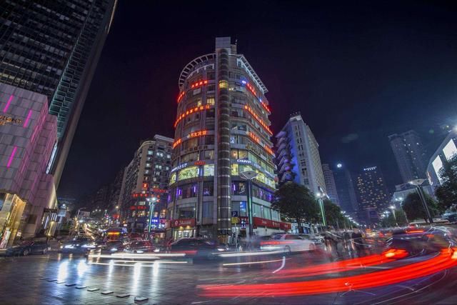 重庆观音桥最火的网红店,还不快去打卡?