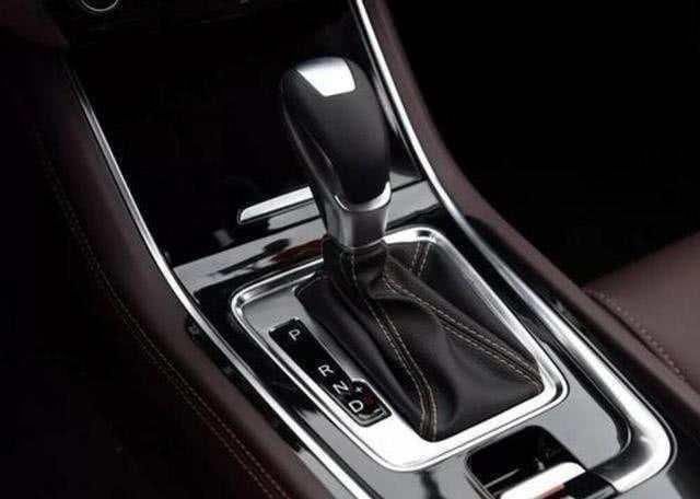 自动挡的车子怎么开才省油呢?这几个方法很受