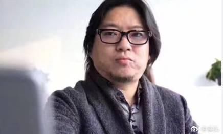 又是P图!关晓彤出现7个脚趾,高晓松换头像被网