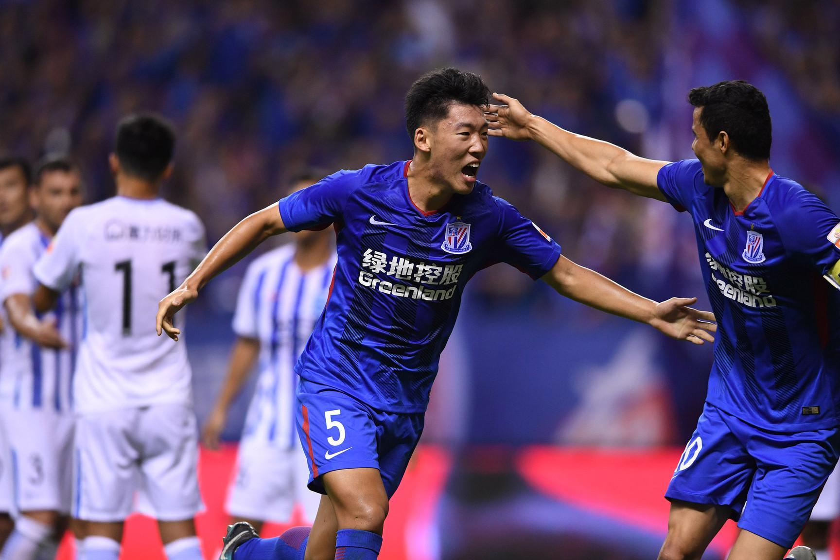 中超第24轮战报及最新积分榜:申花跃居前八,鲁