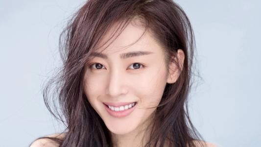 国家一级演员片酬不比三线流量小花,网友:一个