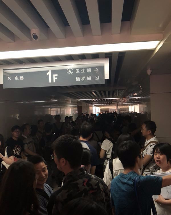 天津落户众生相:刚交中介4万,就出政策,天津落