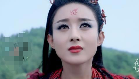 同样是浓妆艳抹,杨颖赵丽颖甘婷婷杨蓉,谁美谁