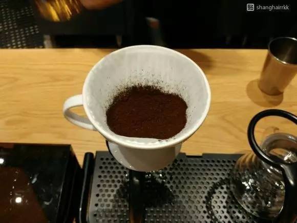 为什么星巴克手冲不绕圈?图解星巴克手冲咖啡