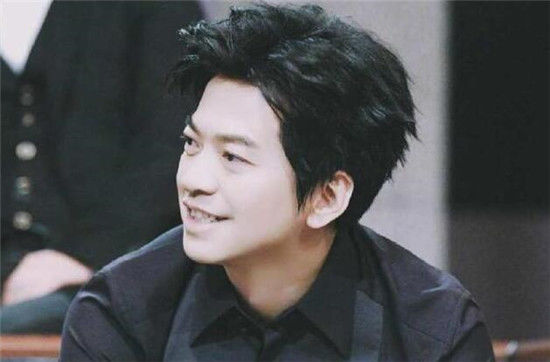 李健回归歌手助阵汪峰 不改段子手本色套路章