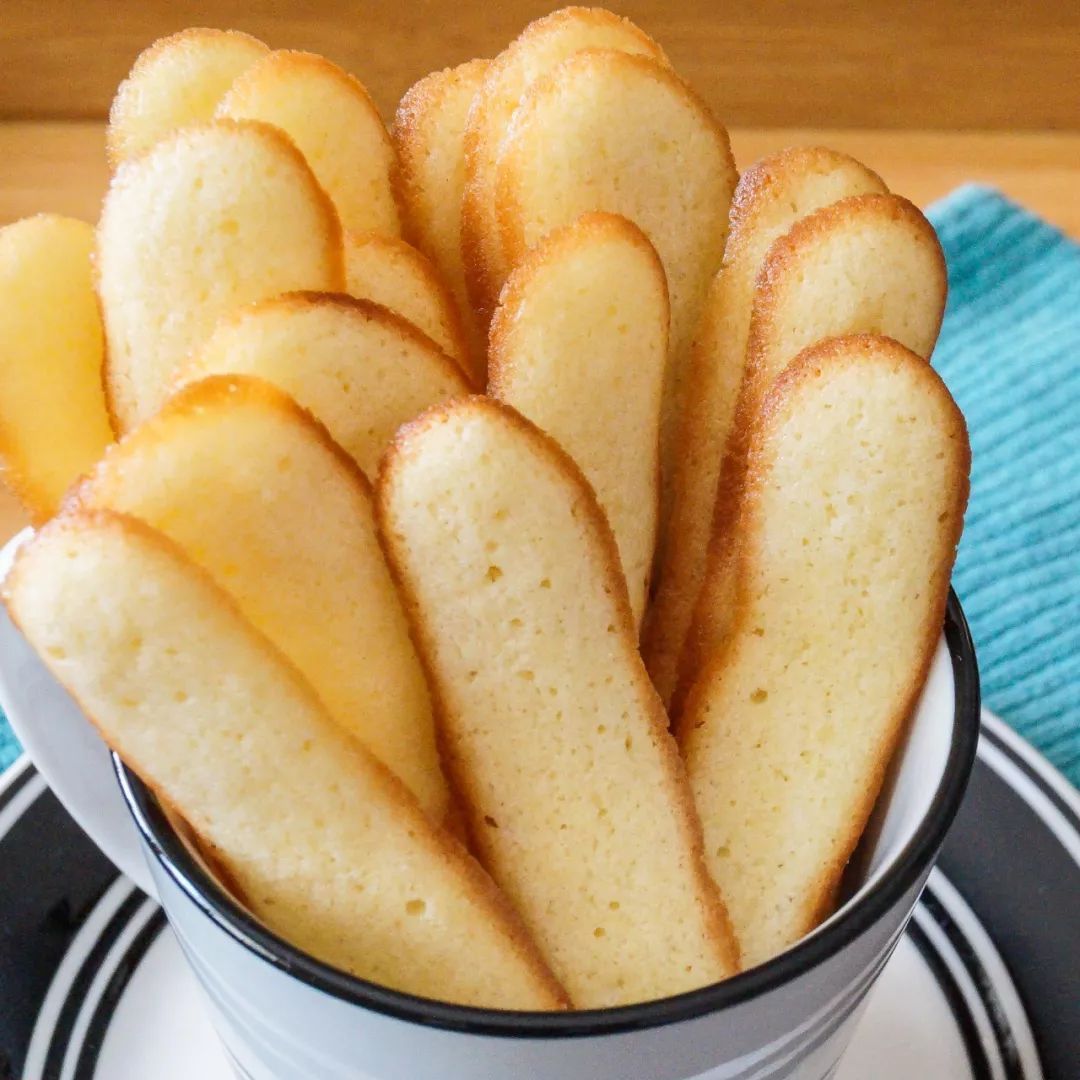 萌萌哒!快来学做薄而酥脆的猫舌饼干吧～丨香甜饼干