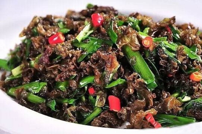 湖北有一种"野菜",穷人瞧不上,富人天天吃,比肉还营养美味