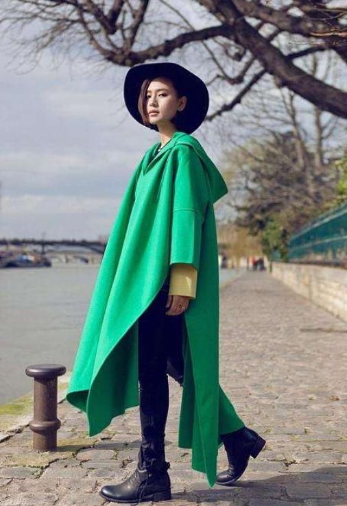 周笔畅整容成功,穿露背装挑战吴昕,何炅:心有多