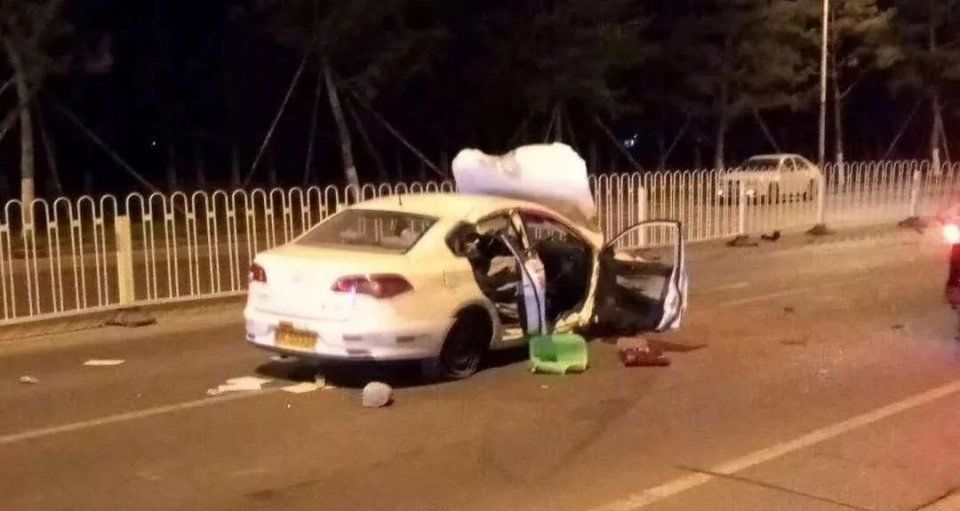 燕郊驾校教练车发生严重车祸,都撞的飞起来了