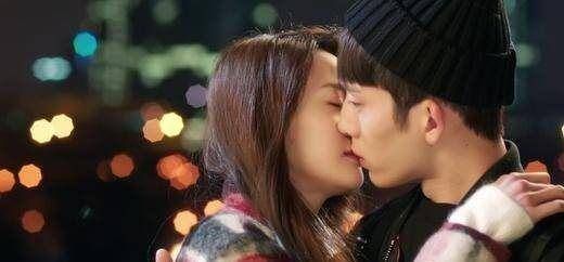 马天宇亲郑爽,杨洋亲郑爽,井柏然亲郑爽,还是想