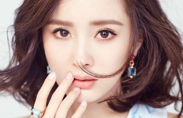 又一艺人解约,杨幂用10部戏喂出一只白眼狼,解