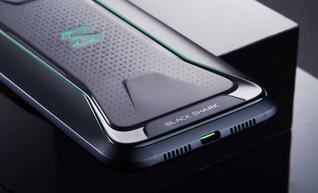 小米MIX2S最强跑分反手被超,黑鲨游戏手机27