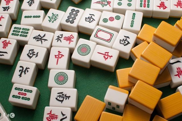 隔壁阿婆偷偷告诉我,打麻将身上带什么能赢钱