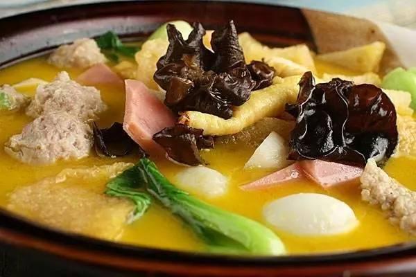 江苏发展大会乡贤们尝尝扬州味道.