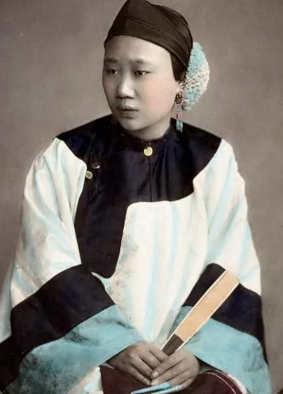 清朝真实老照片:大户人家娶媳妇,最后一张是天安门旧照!