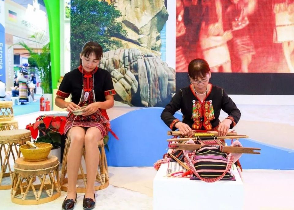 2017第二届三亚国际文博会点亮海南,不仅刷爆