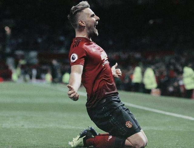 涅盘重生!曼联断腿天才完成救赎,穆帅怼了他两