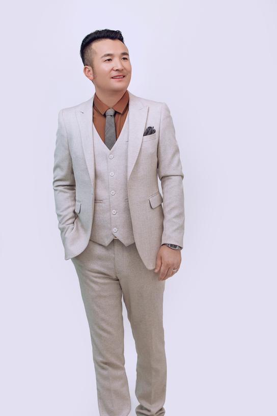 王磊——《星光大道》特邀嘉宾评委:努力的人生是幸福的