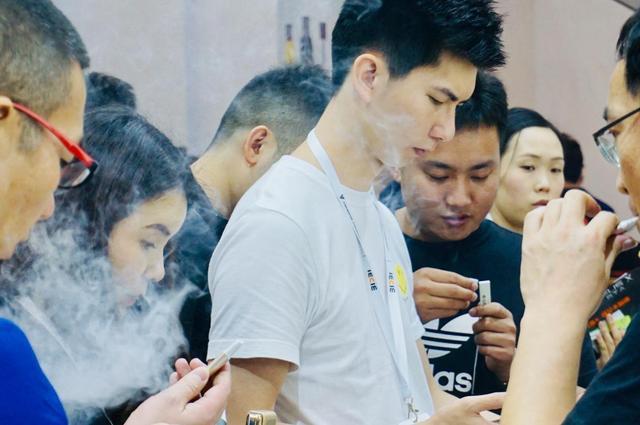 Wel鲸鱼轻烟亮相2019深圳电子烟展(图2) Wel鲸鱼轻烟亮相2019深圳电子烟展(图2)