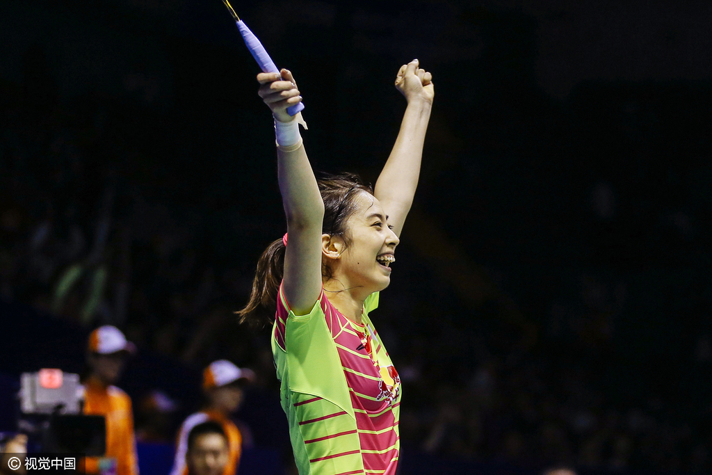 组图-王适娴振臂欢庆进尤杯决赛 李永波苦脸鼓掌