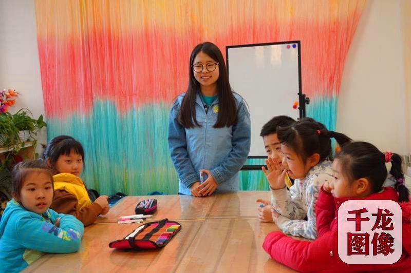 [暖新闻]北京社工志愿者“助人自助”汇聚大能量