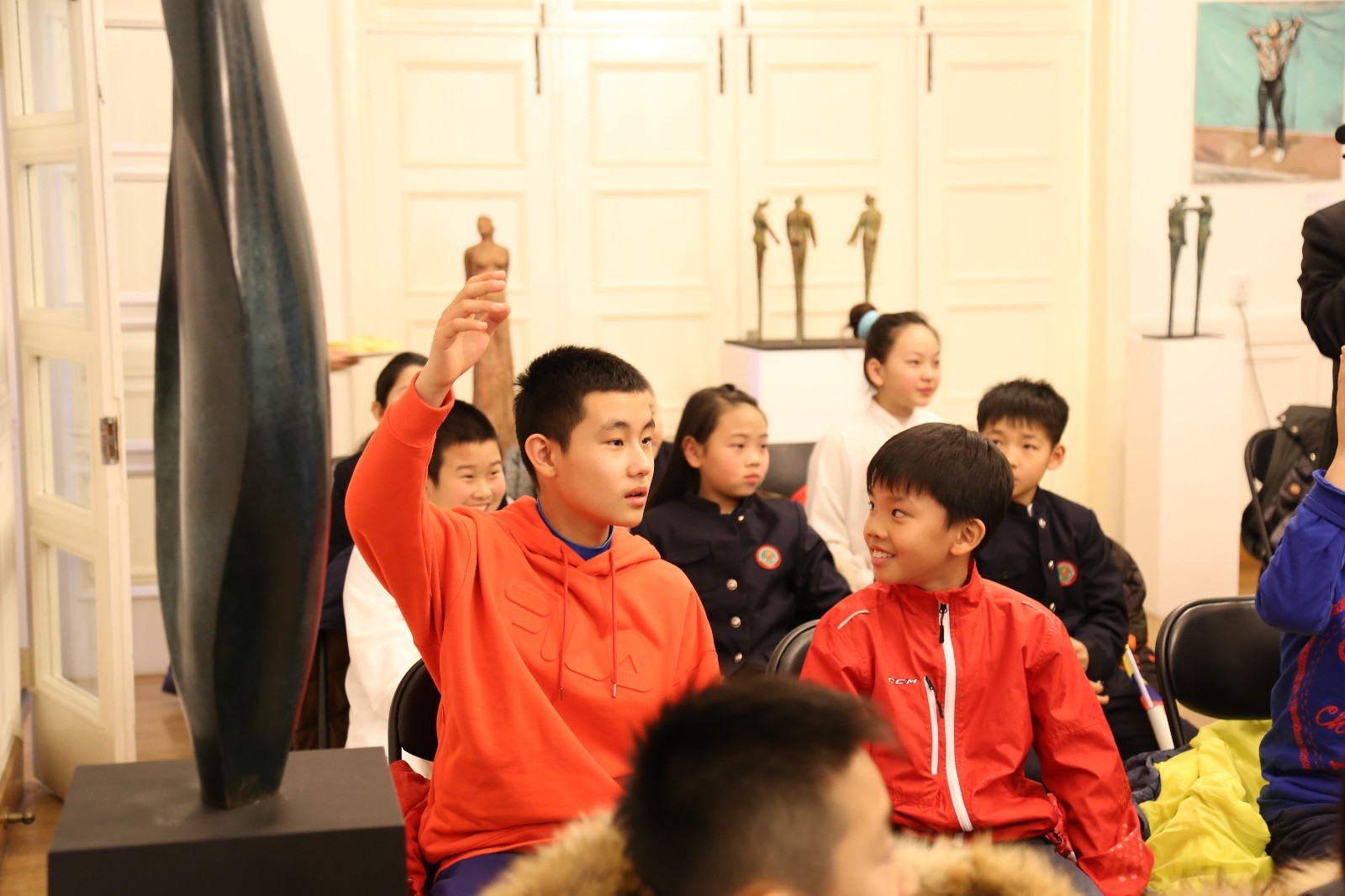 华夏邦交小外交官访问哥伦比亚、喀麦隆驻华使馆