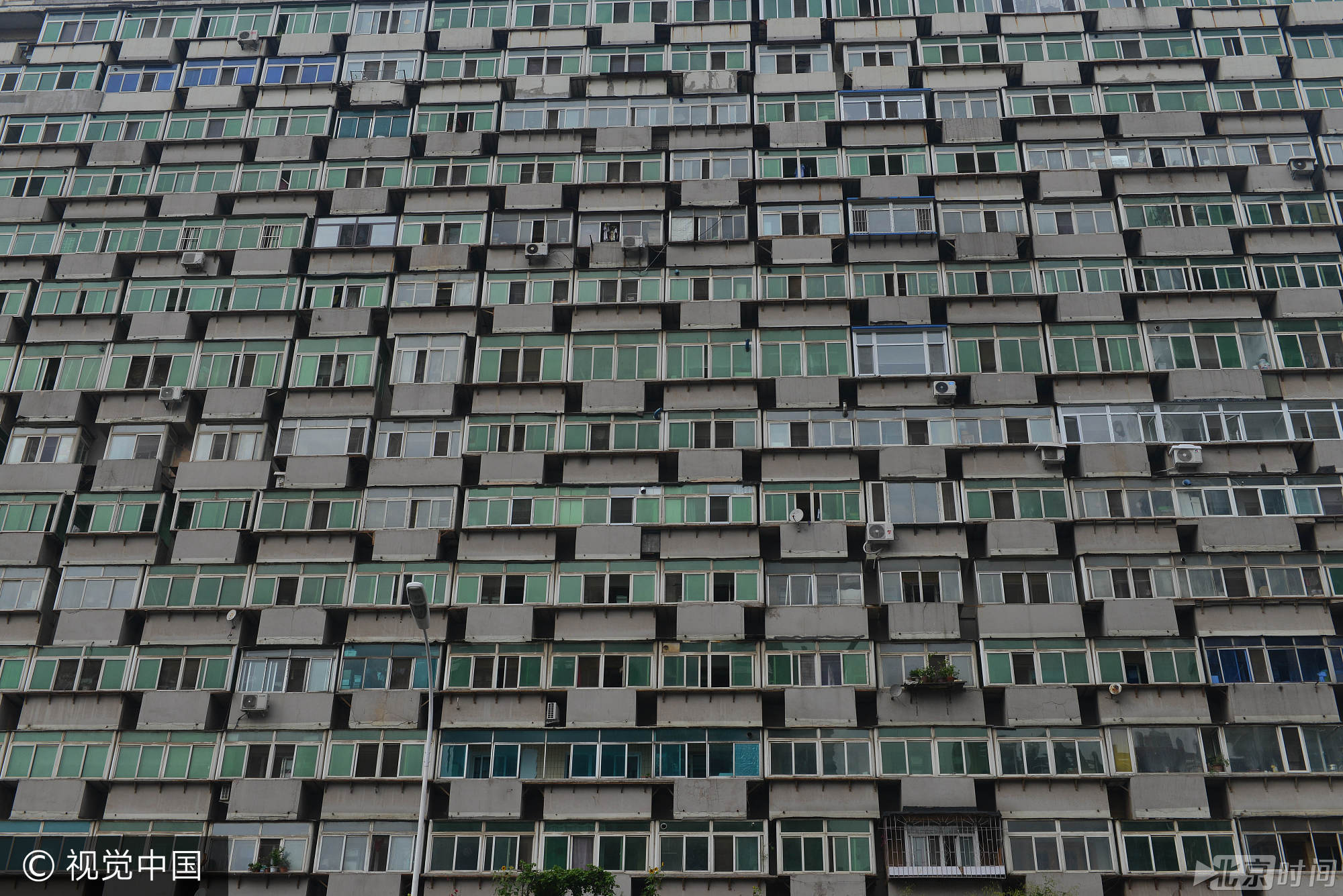 密集恐惧症患者千万别点!沈阳一大楼现300多个阳台