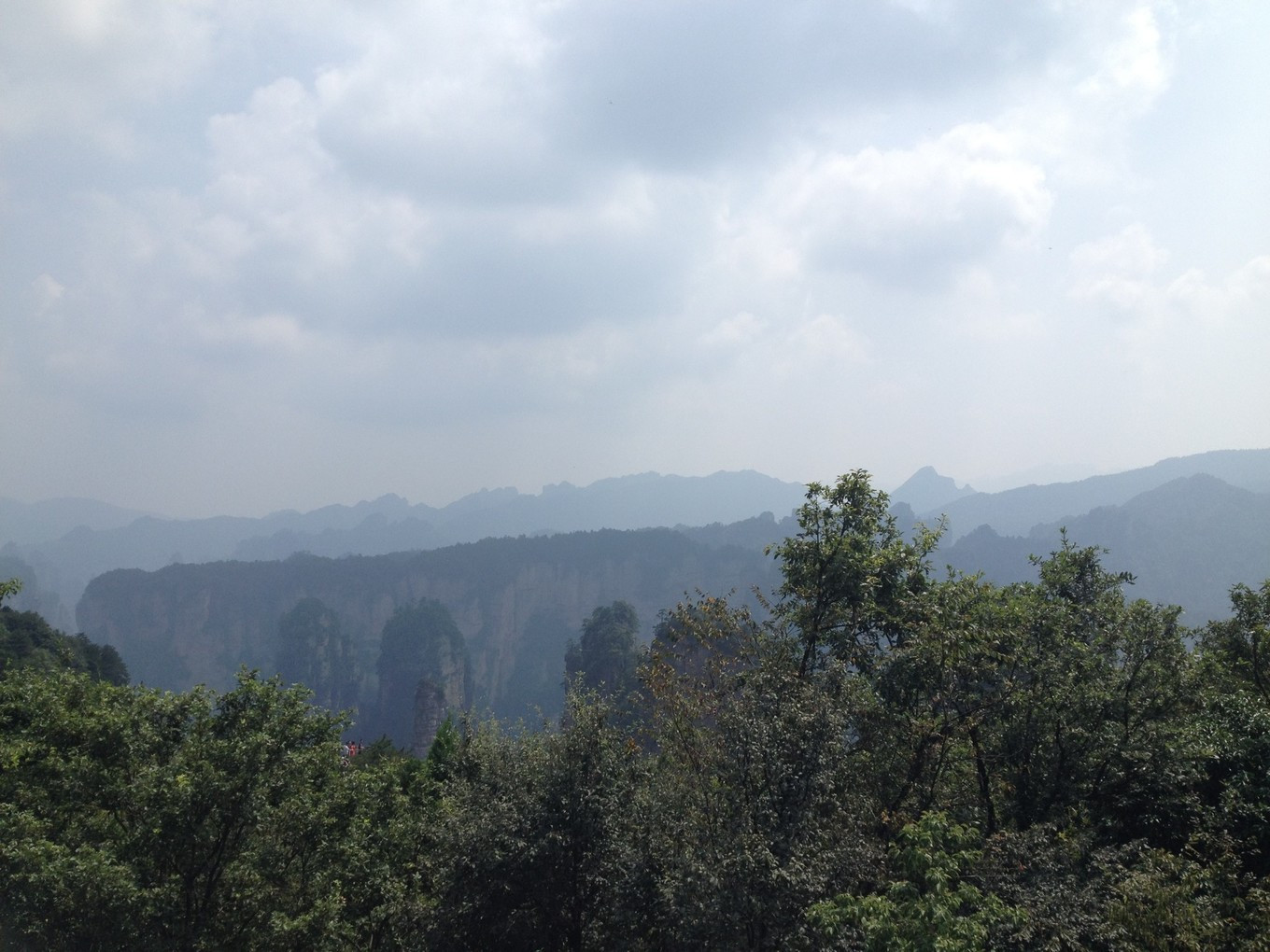 长沙去张家界自驾游住哪里去景区方便呢?