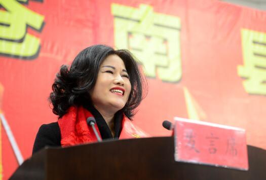 老中医化妆品董事局执行董事陈爱陶 李士明 摄