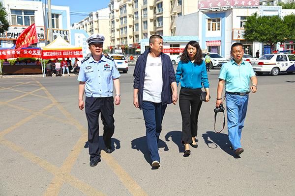 乌拉特后旗旗委常委政法委书记那日苏、政法委