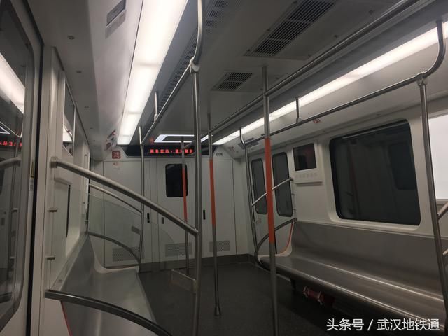 地铁怎么换乘视频 t01fa9b788d8a5c8d8c.jpg?size=640x480