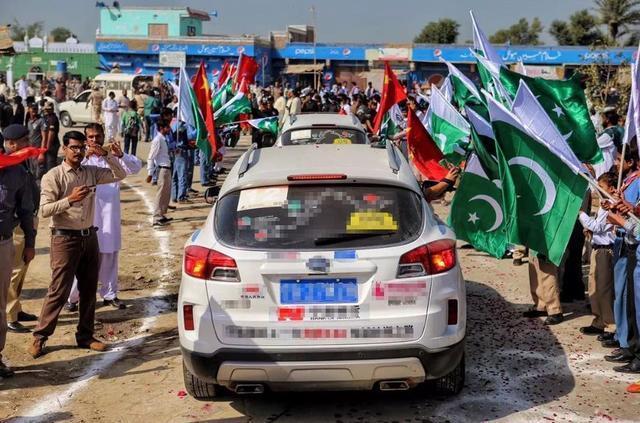 巴铁不允许中国游客在巴基斯坦住小酒店,背后