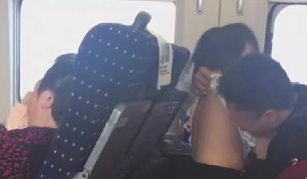 央视网: 是“父女”就不算“猥亵”?结论太敷衍! 央视网: 是“父女”就不算“猥亵”?结论太敷衍!