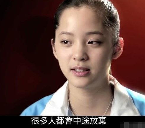欧阳娜娜早年采访食言被打脸?网友:演员这条路