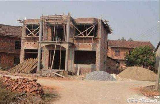 乡村自建房要交税?2类人必需交,3类人可免交,