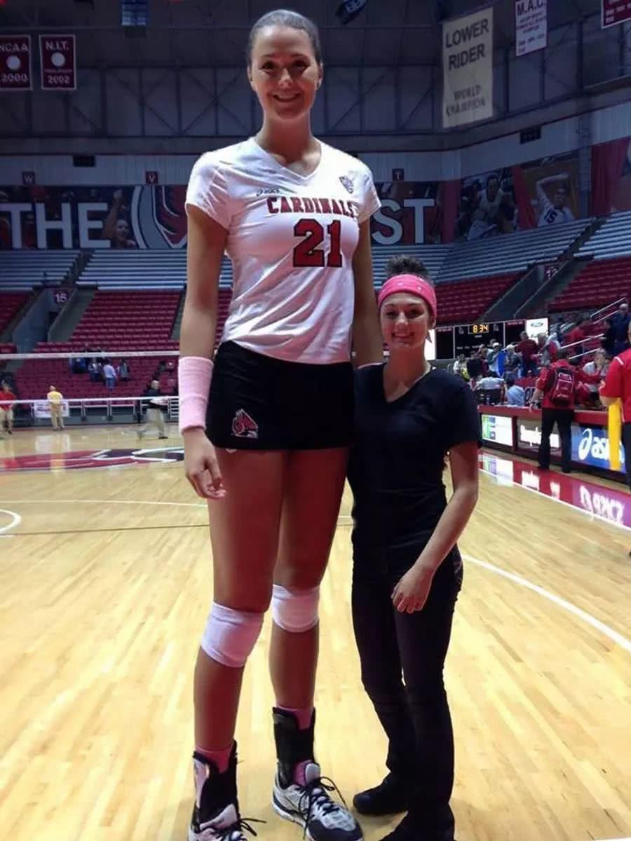 【内涵图片】吃个泡面也能吃出来鸳鸯锅~