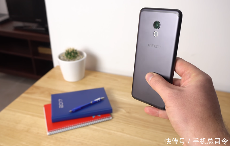 跑分10万+64G+光学防抖+高颜值,跌至1399,华