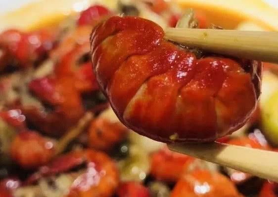 5岁宝宝食物中毒险些昏迷,就是因为妈妈给她吃