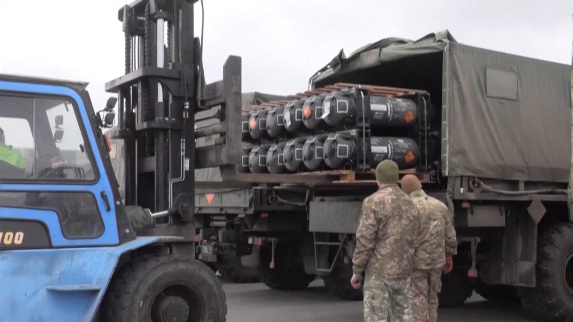 俄要求美国停止向乌提供武器 美方未回应且持续拱火 俄要求美国停止向乌提供武器 美方未回应且持续拱火