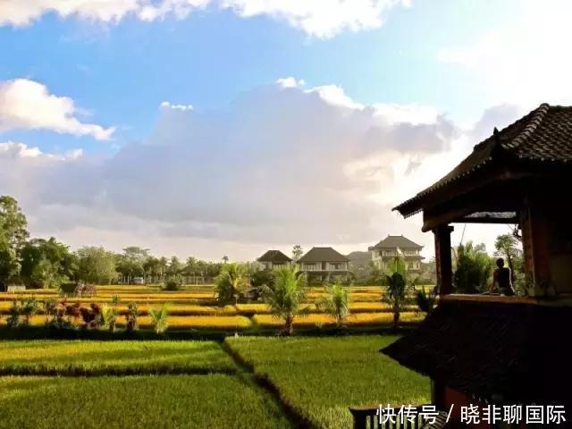 点赞!中国解放军最早驰援老挝,跟着解放军来了